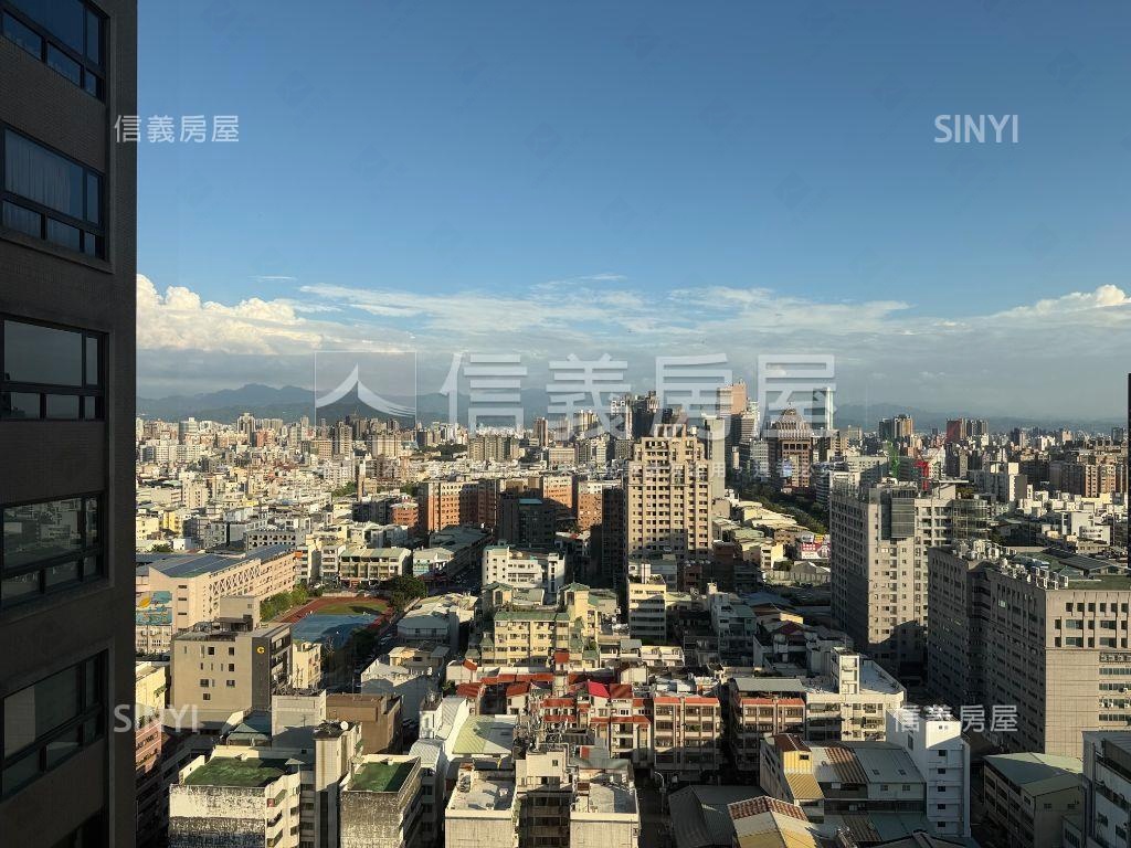 專任！世界之心朝東角間房屋室內格局與周邊環境