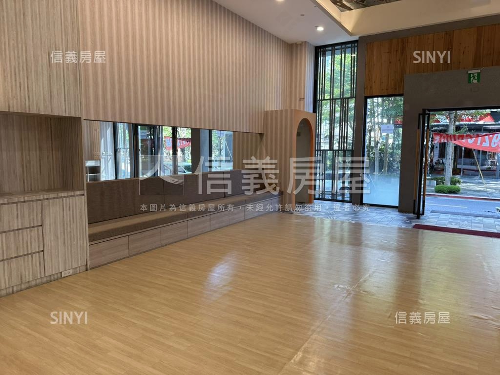 內科近捷運金店面房屋室內格局與周邊環境