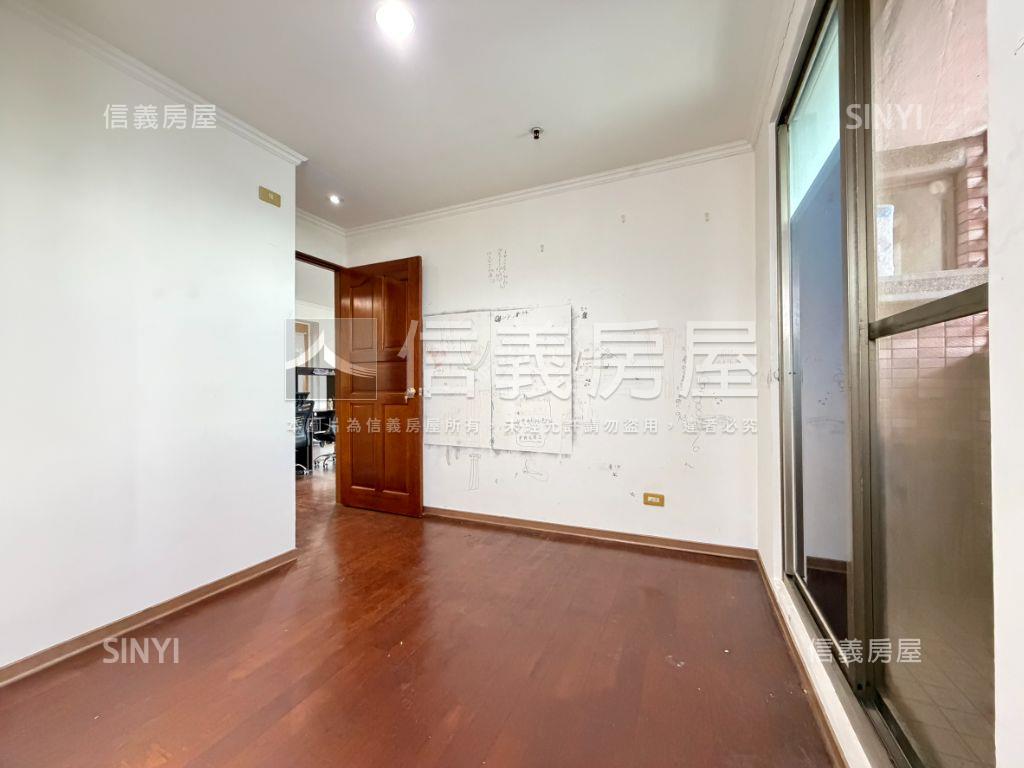 近中國醫｜松鶴名門三房房屋室內格局與周邊環境