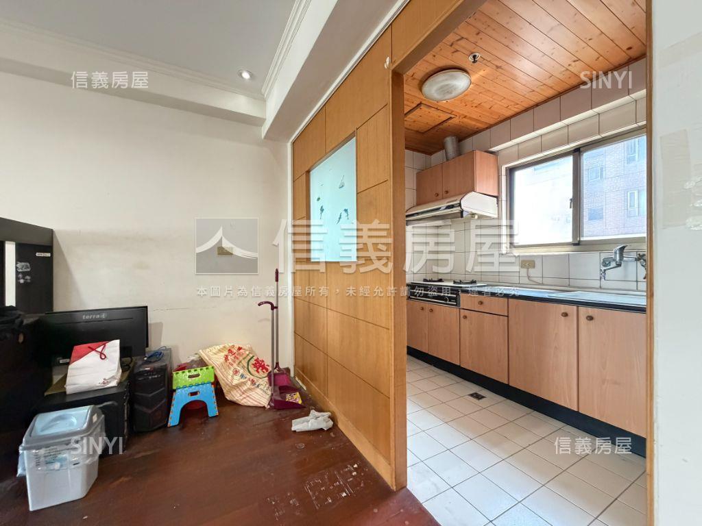 近中國醫｜松鶴名門三房房屋室內格局與周邊環境