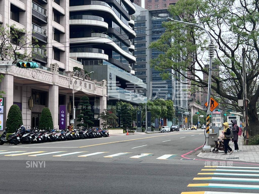 藝文特區頂流金店面房屋室內格局與周邊環境