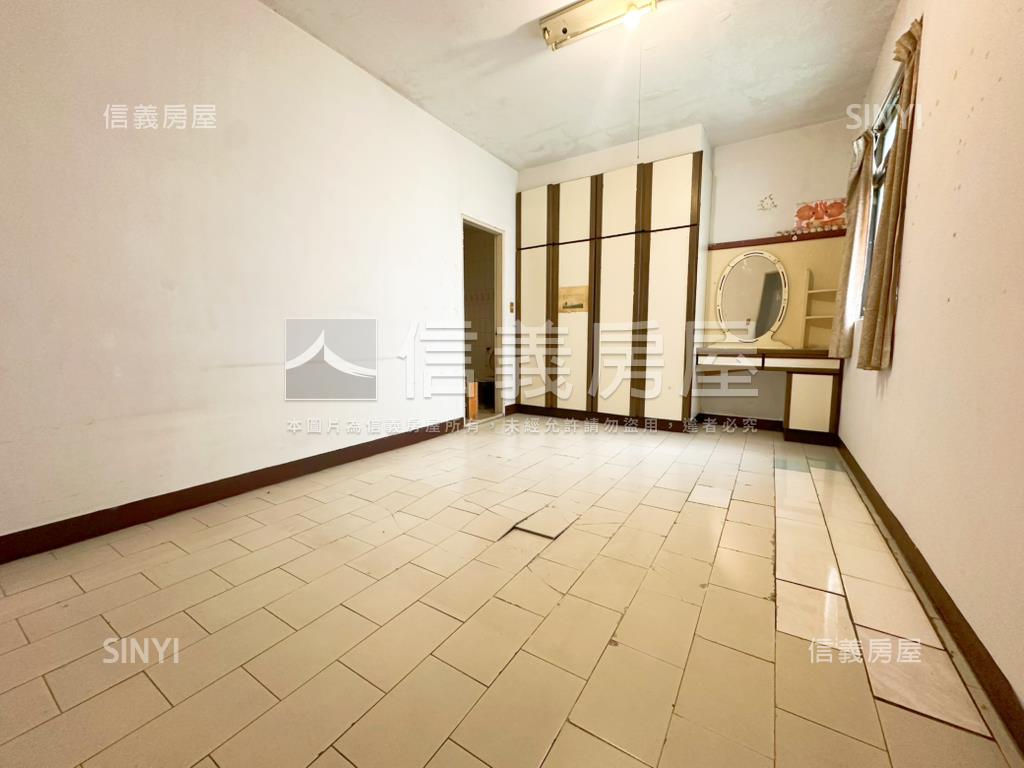 四號公園黃金三樓房屋室內格局與周邊環境