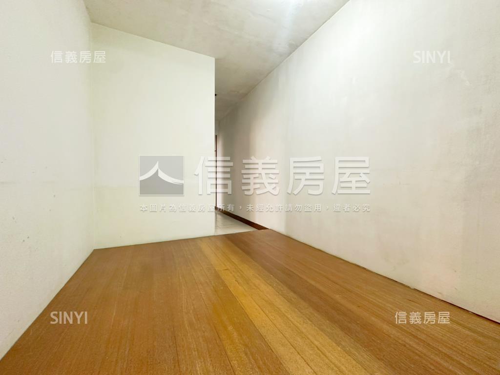 四號公園黃金三樓房屋室內格局與周邊環境