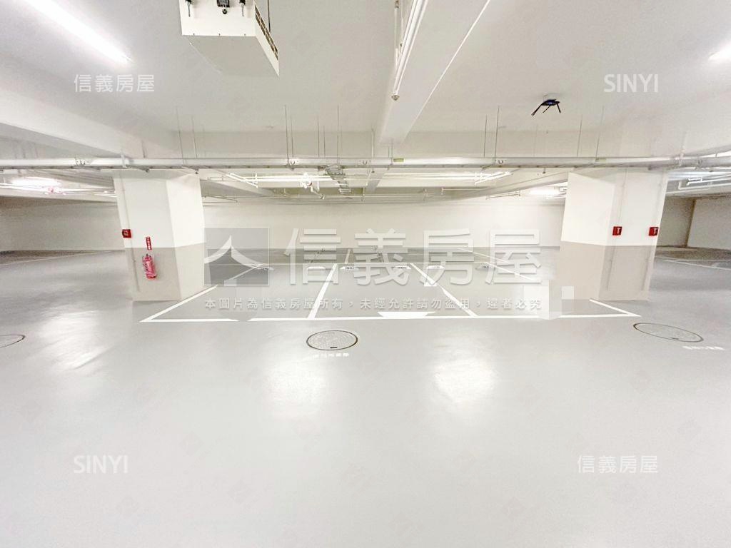 中高樓視野佳全新三房平車房屋室內格局與周邊環境