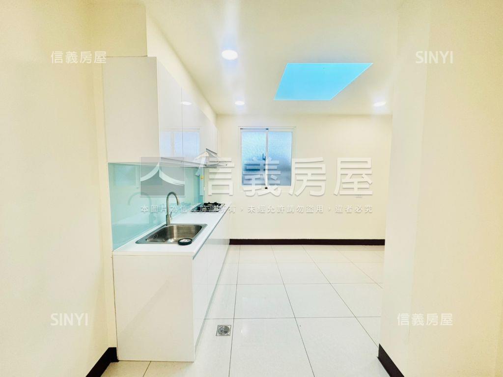 近樹孝有整理透天房屋室內格局與周邊環境