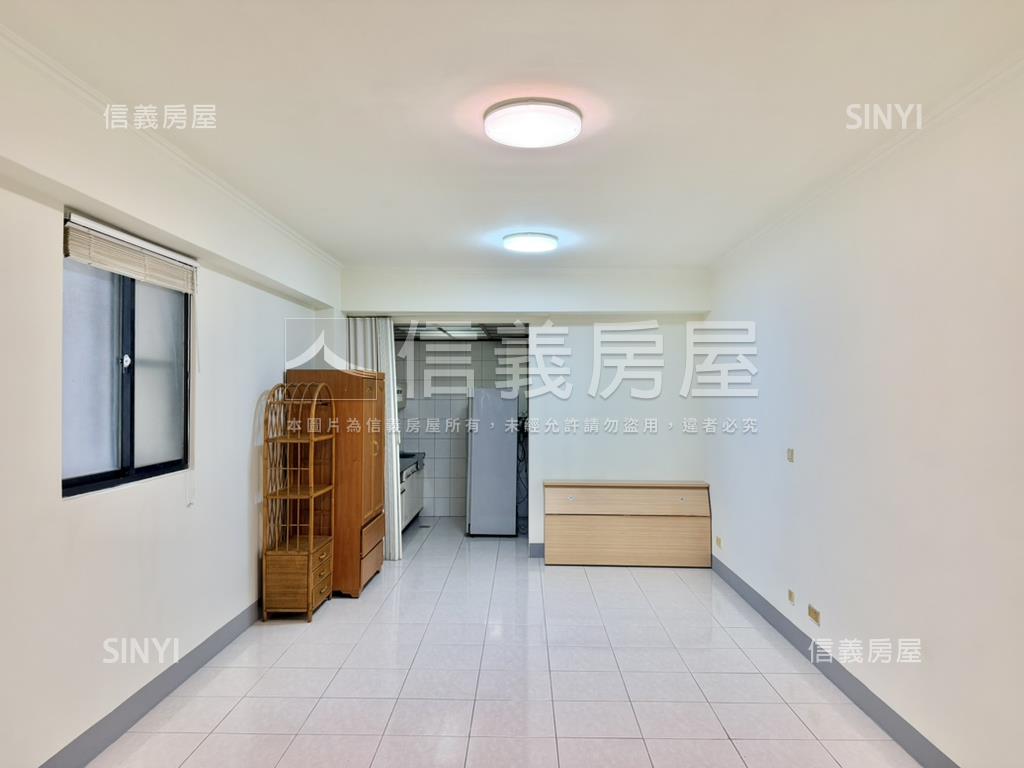 極簡透亮日光邊間美寓房屋室內格局與周邊環境