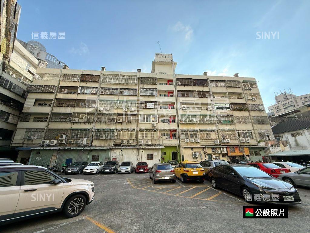 近秀泰三井百貨雙十路店面房屋室內格局與周邊環境