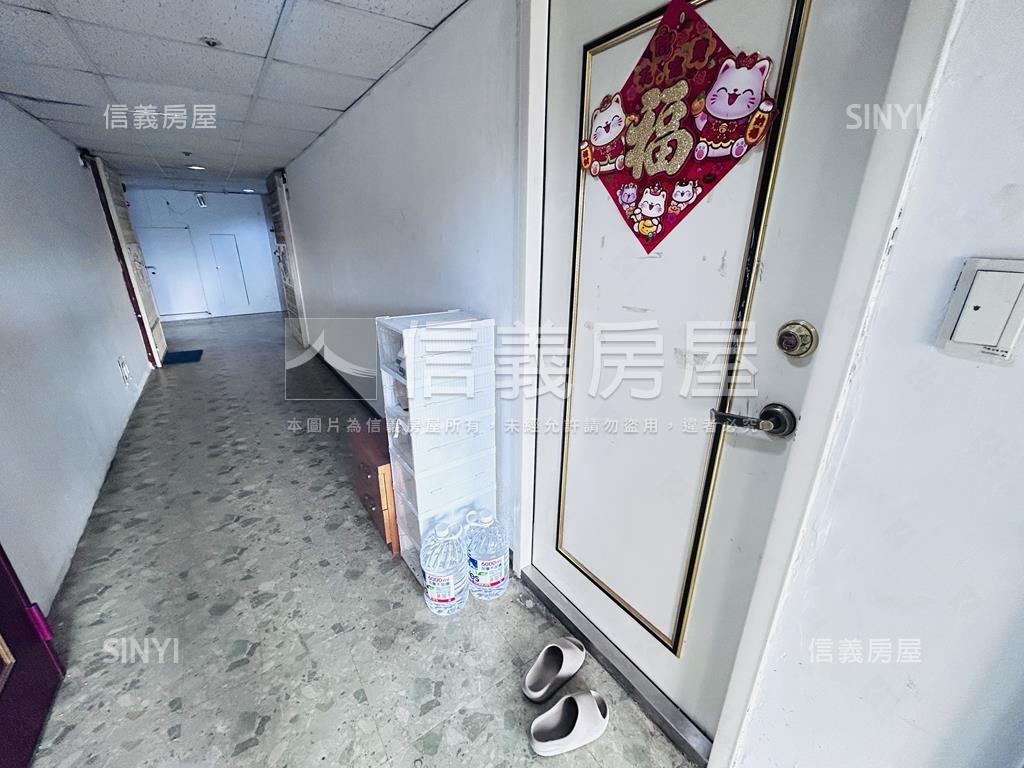 捷運採光電梯管理大樓房屋室內格局與周邊環境
