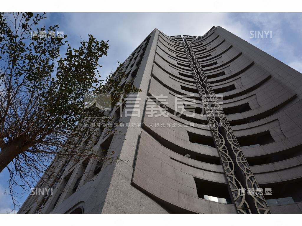 品藏星河麗露台戶房屋室內格局與周邊環境