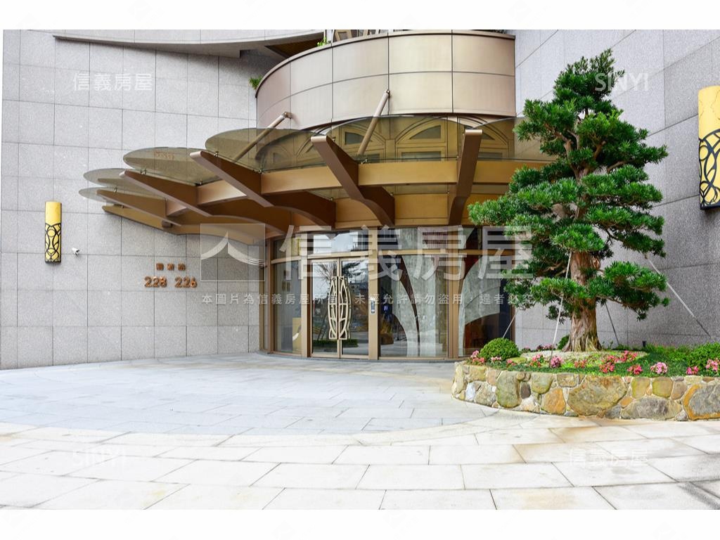 品藏星河麗露台戶房屋室內格局與周邊環境