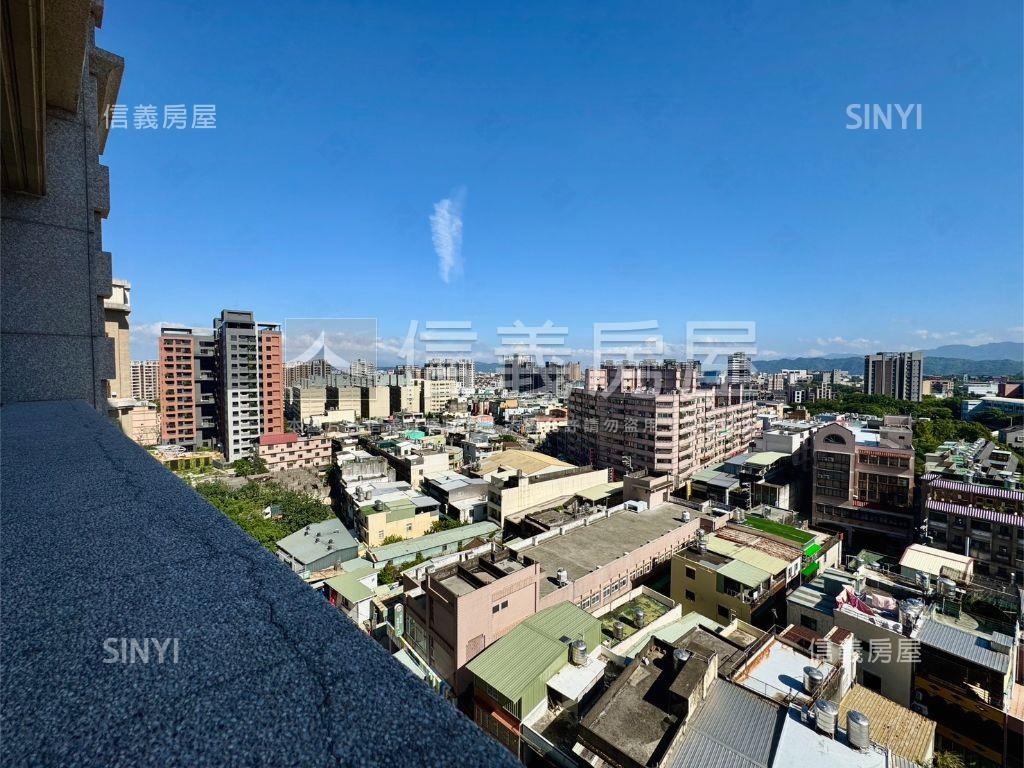 莫札特三房車位房屋室內格局與周邊環境