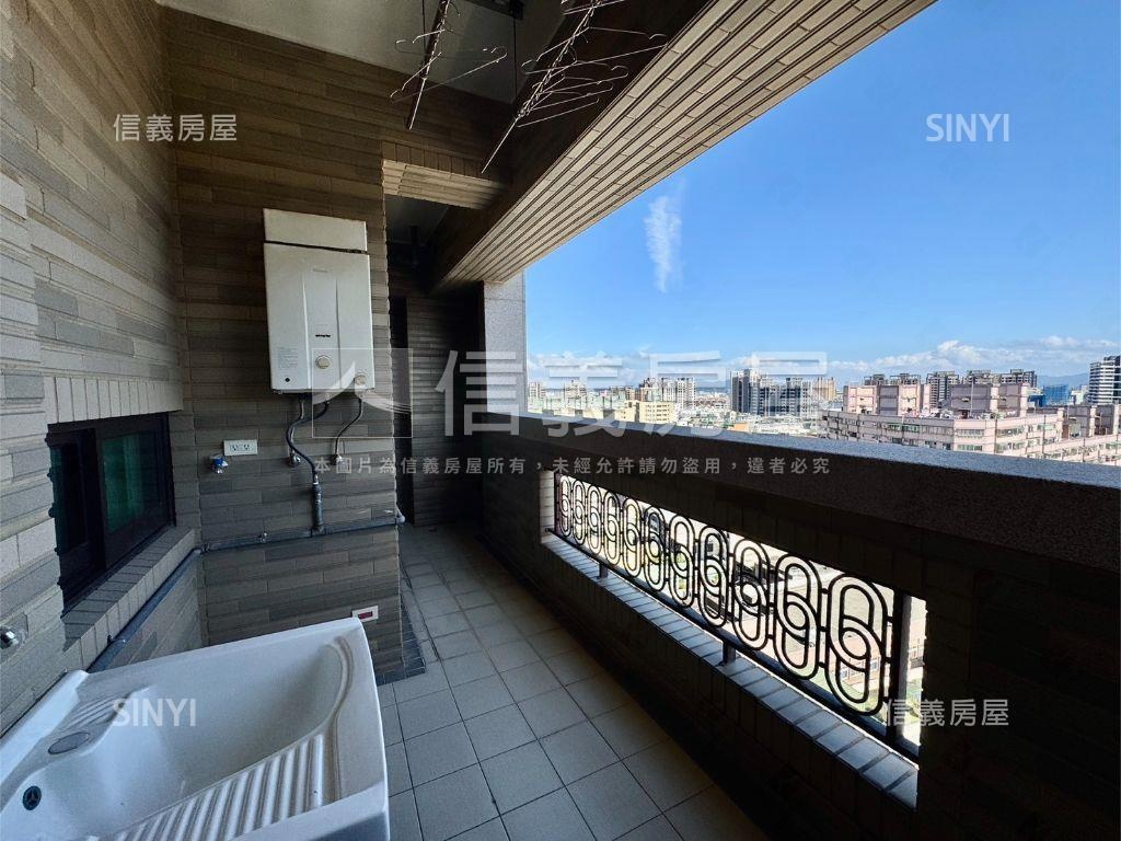 莫札特三房車位房屋室內格局與周邊環境