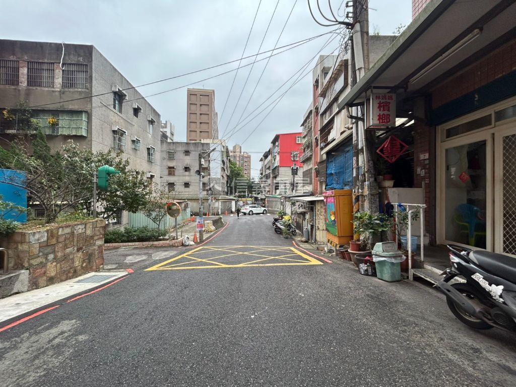 長樂四街低總價小資收租店房屋室內格局與周邊環境