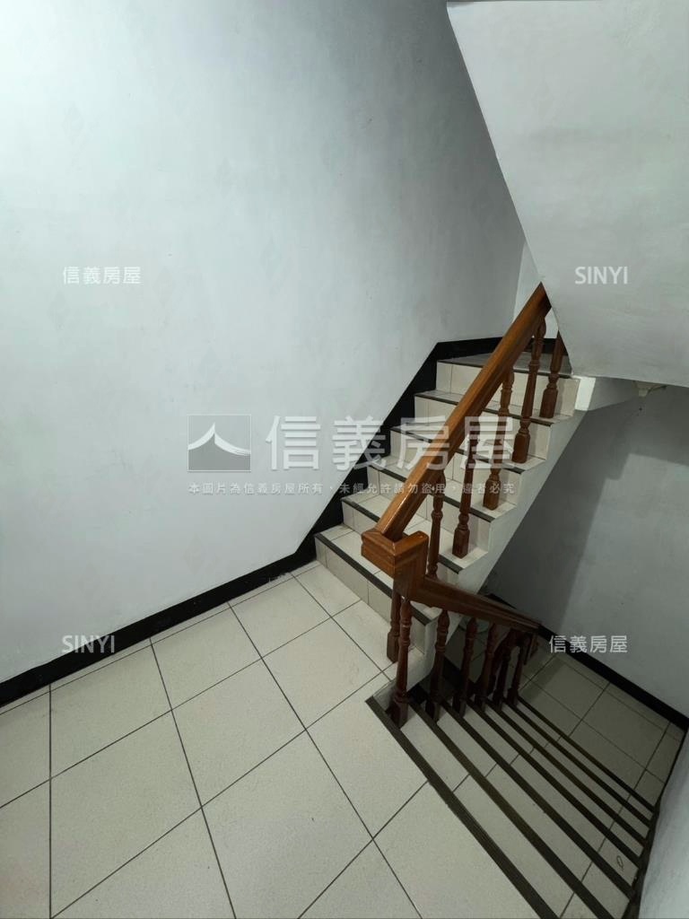 低總價清靜光興漂亮透天厝房屋室內格局與周邊環境