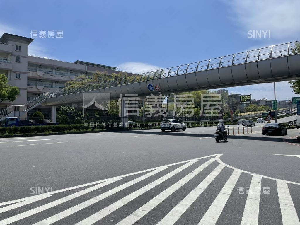 冠蓋京豪高樓層房屋室內格局與周邊環境