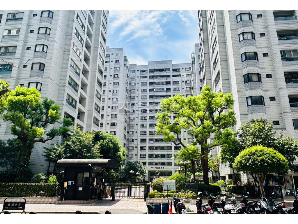 國泰巴黎花都兩房房屋室內格局與周邊環境