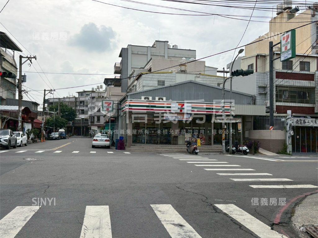 澄觀大地坪燙金店面房屋室內格局與周邊環境