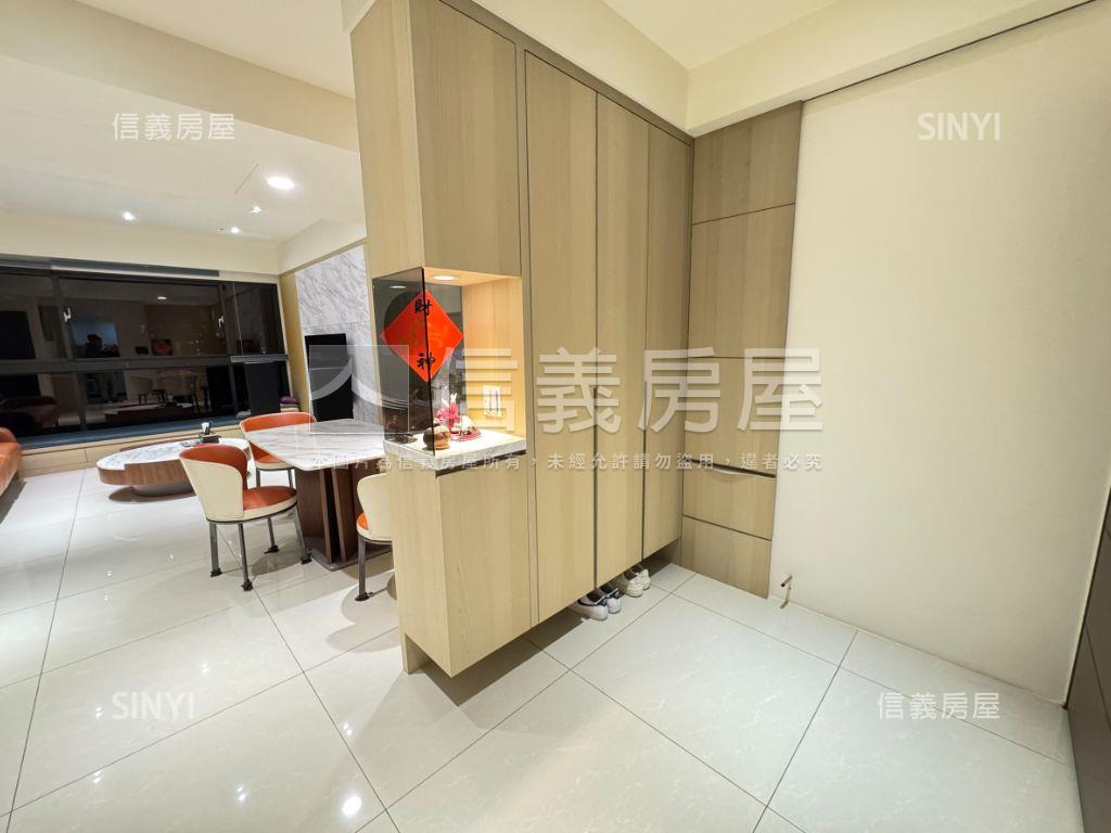 康郡次高樓豪景三房車位房屋室內格局與周邊環境