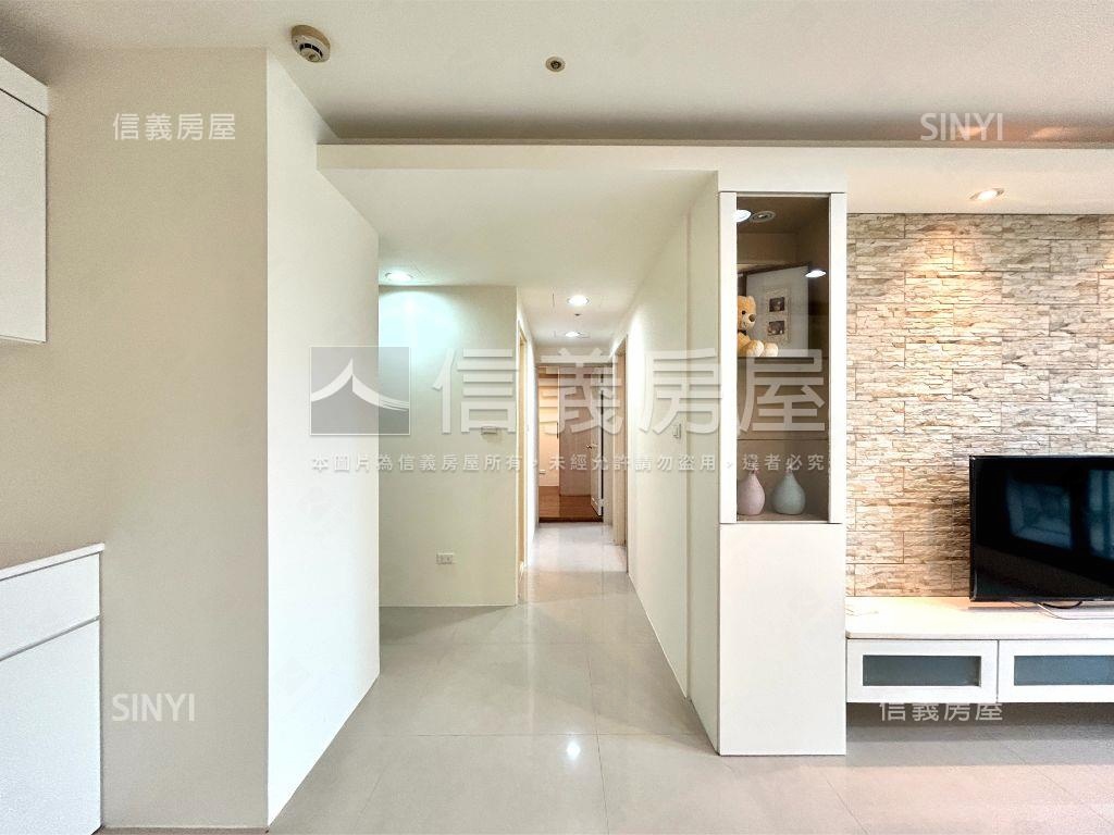 西華莎翁特區三房帶車位房屋室內格局與周邊環境