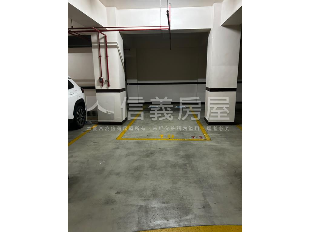唯美大三房車位房屋室內格局與周邊環境
