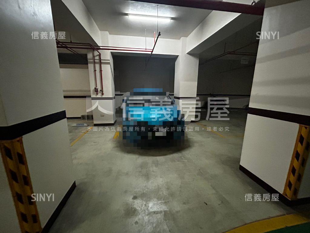 唯美大三房車位房屋室內格局與周邊環境