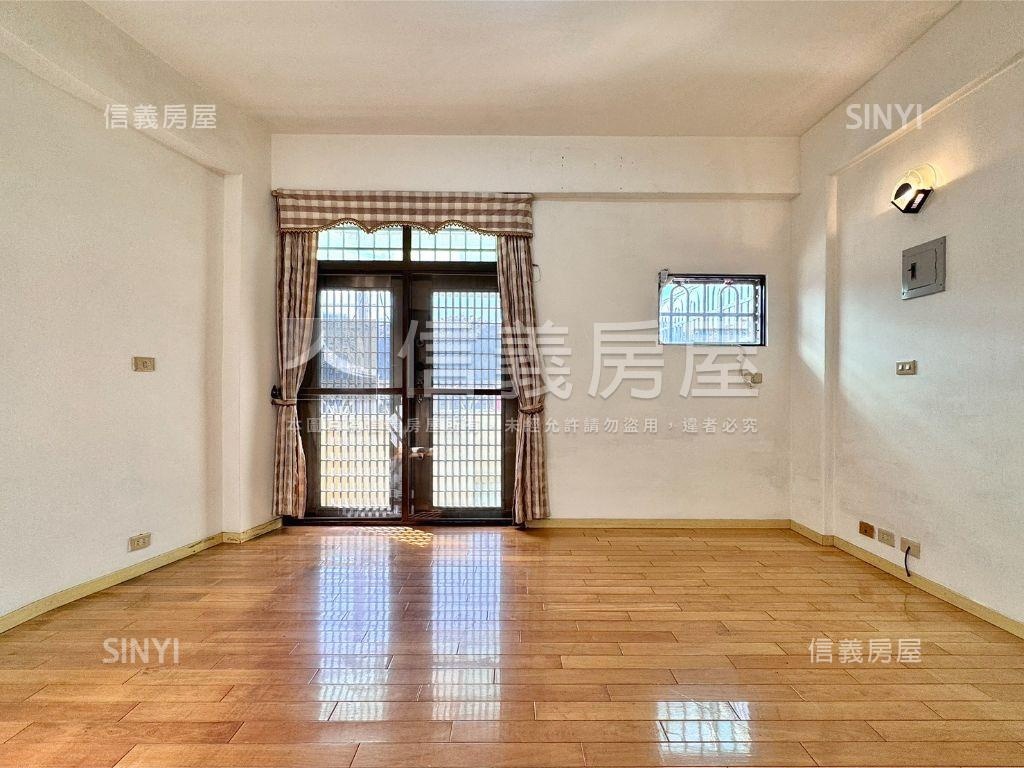 面校園首排捷運邊間美透天房屋室內格局與周邊環境