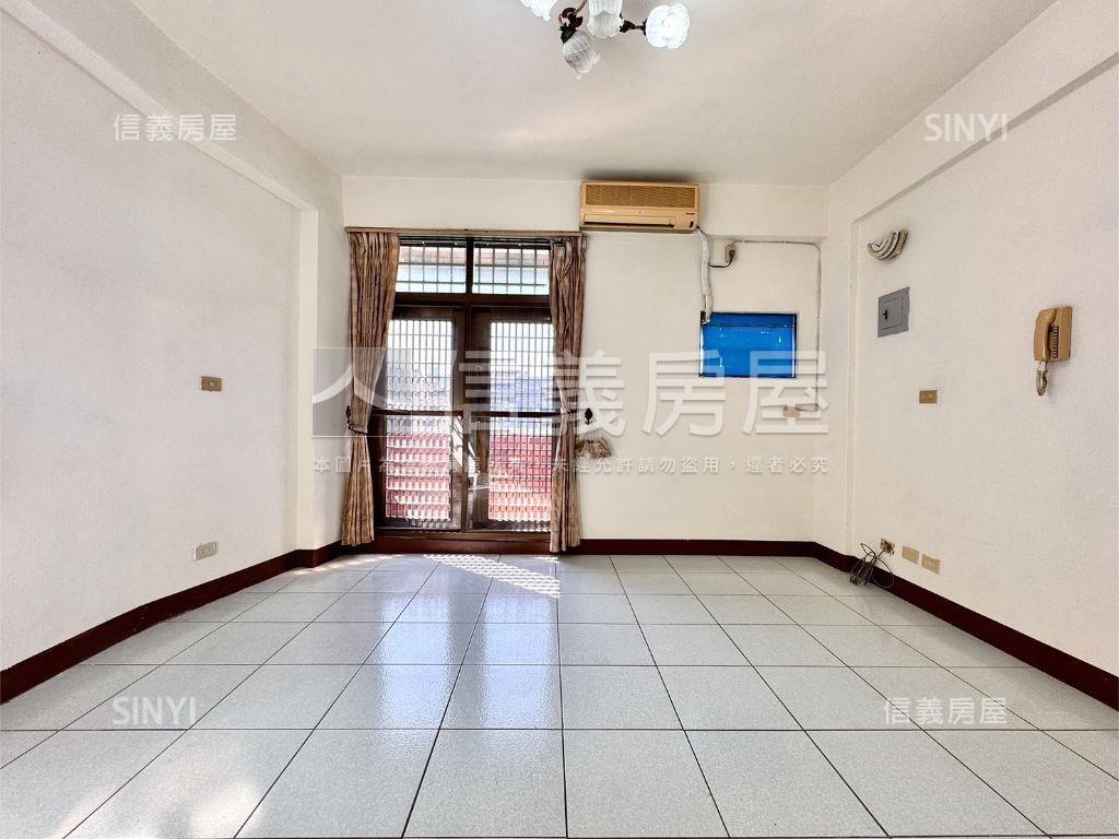 面校園首排捷運邊間美透天房屋室內格局與周邊環境