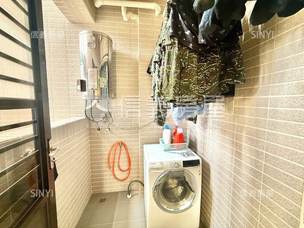 微笑世界三房平車房屋室內格局與周邊環境