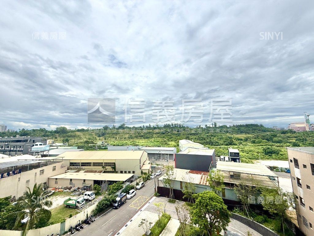 微笑世界三房平車房屋室內格局與周邊環境