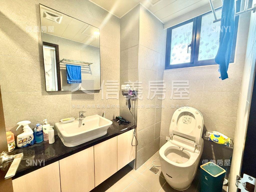 微笑世界三房平車房屋室內格局與周邊環境