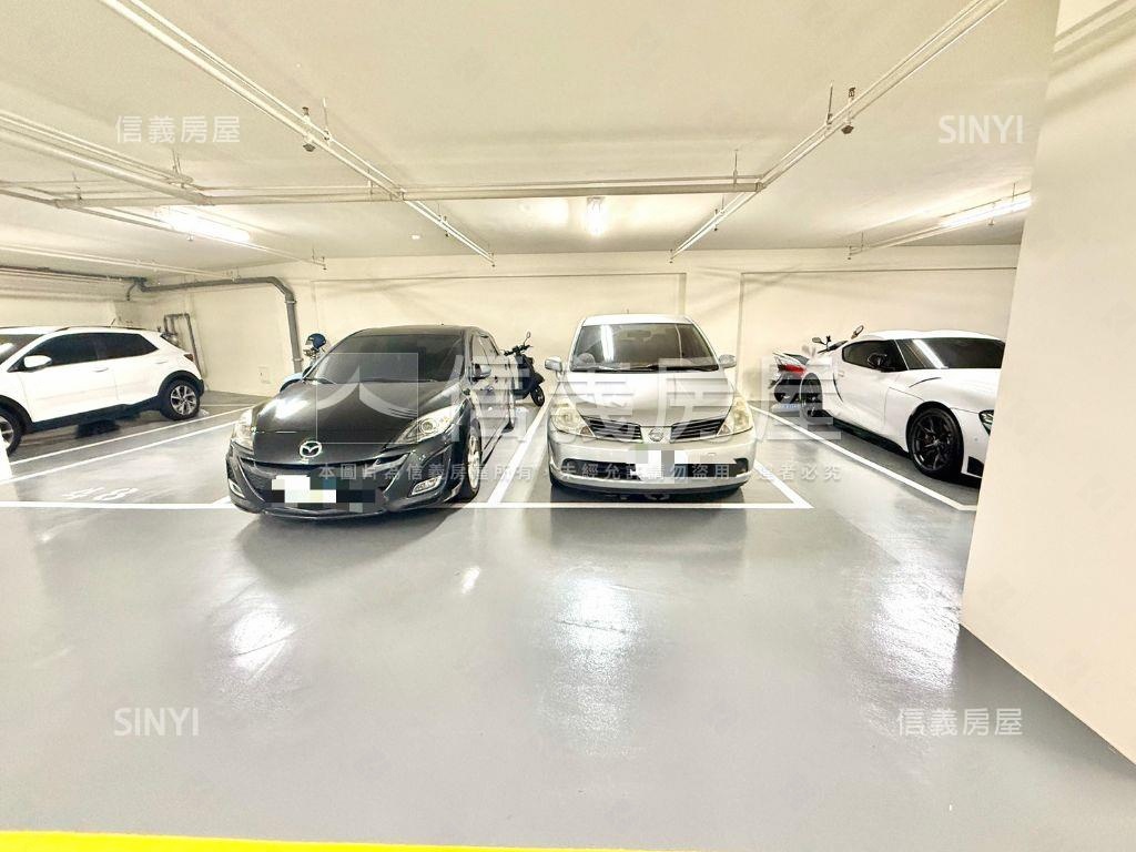 微笑世界三房平車房屋室內格局與周邊環境