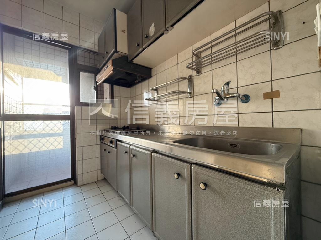 瑞隆商圈高樓三房房屋室內格局與周邊環境