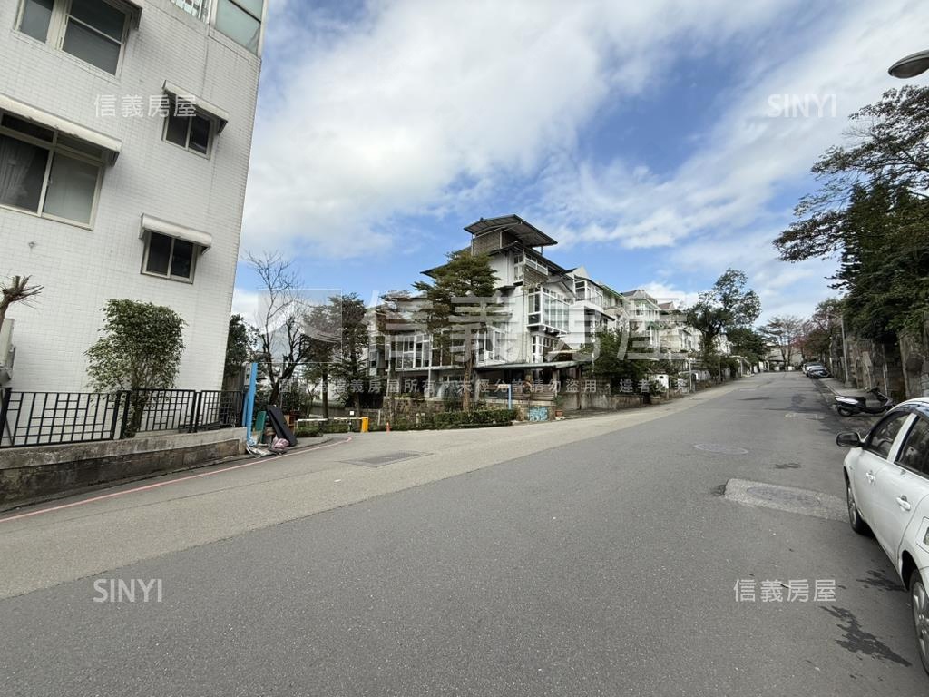稀有馥記前巷透天宅房屋室內格局與周邊環境