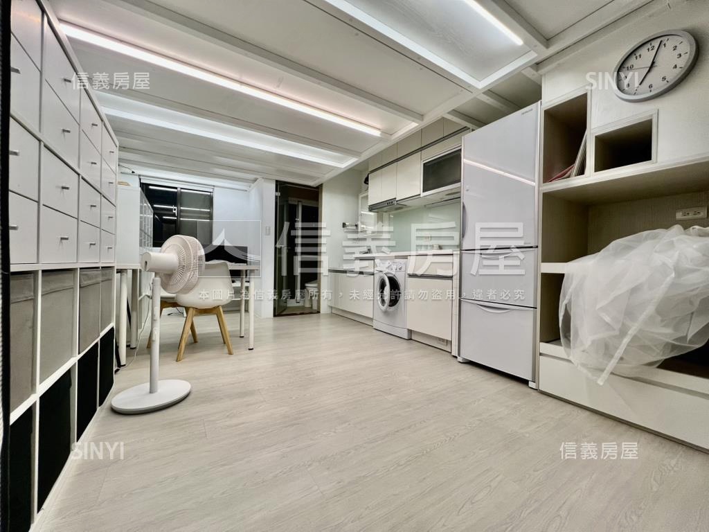 南港新世貿自住置產挑高宅房屋室內格局與周邊環境