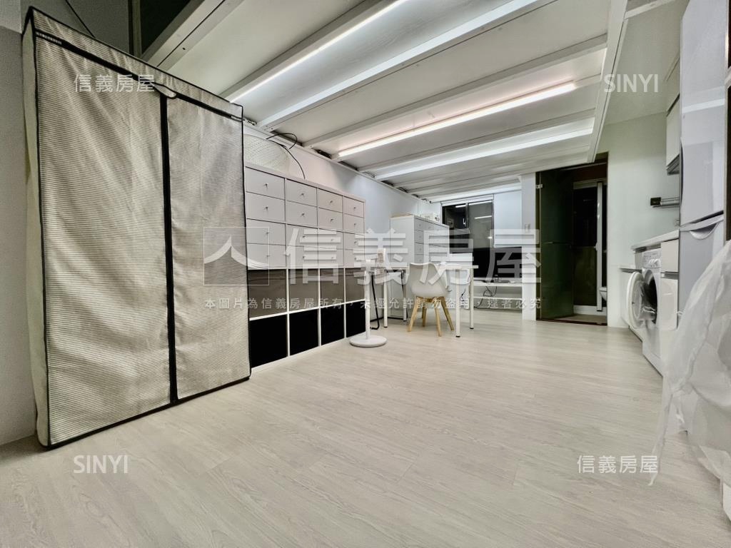 南港新世貿自住置產挑高宅房屋室內格局與周邊環境
