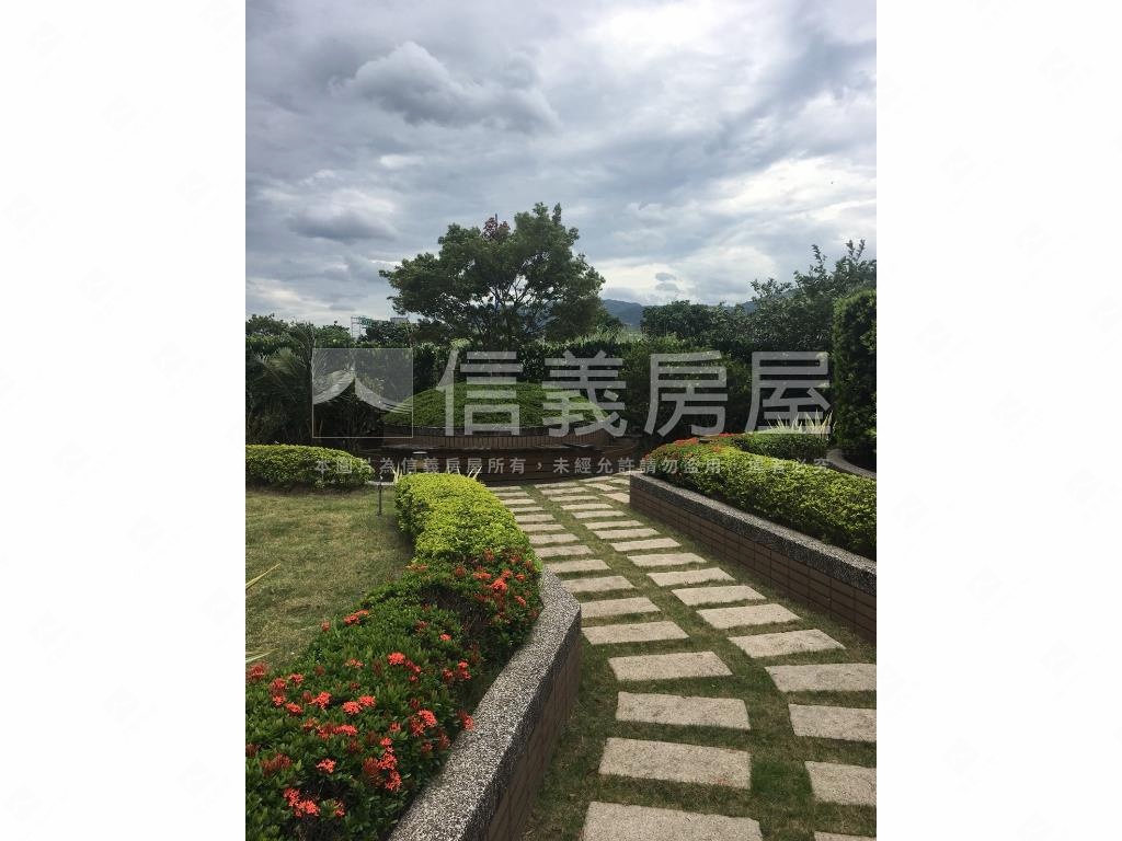 南港新世貿自住置產挑高宅房屋室內格局與周邊環境