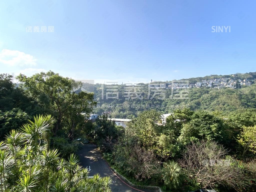中社路一段山景愜意屋房屋室內格局與周邊環境