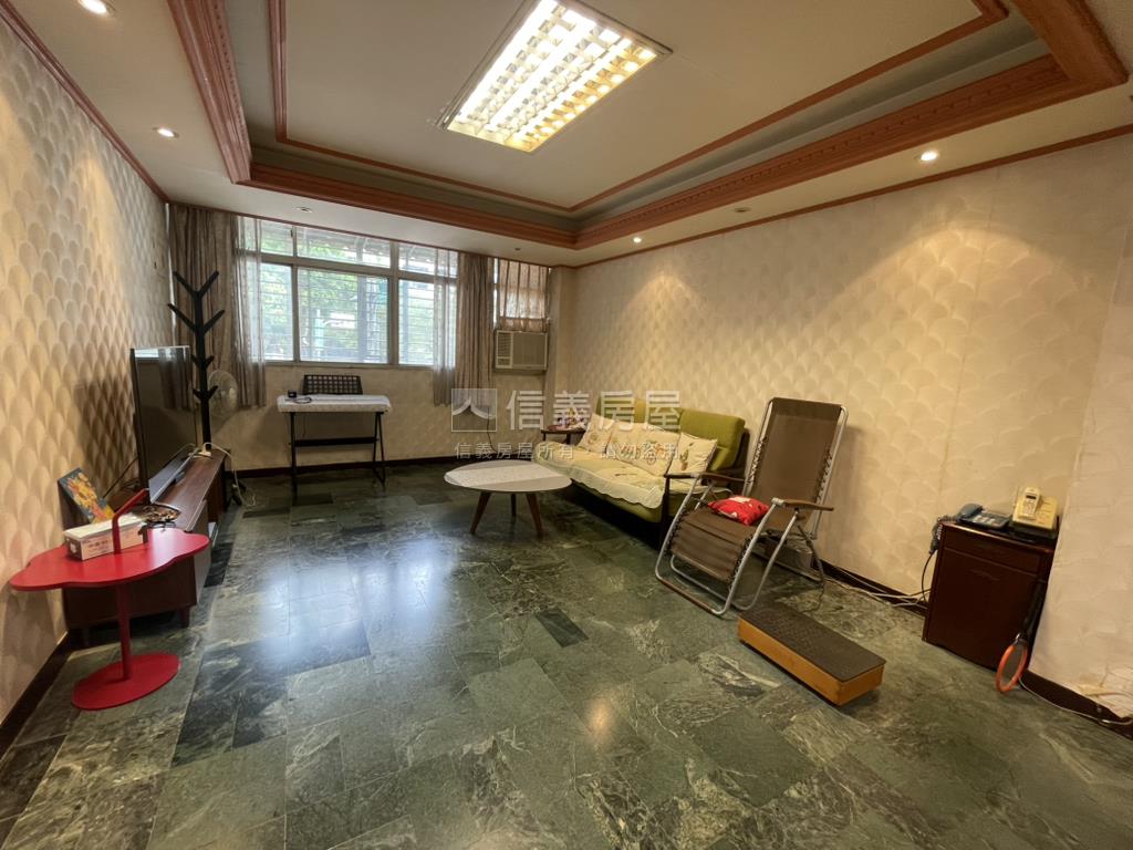 專任－介壽學區獨戶電梯房屋室內格局與周邊環境