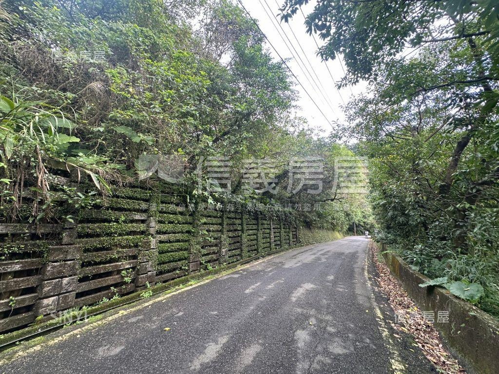 基隆七堵萬坪土地房屋室內格局與周邊環境