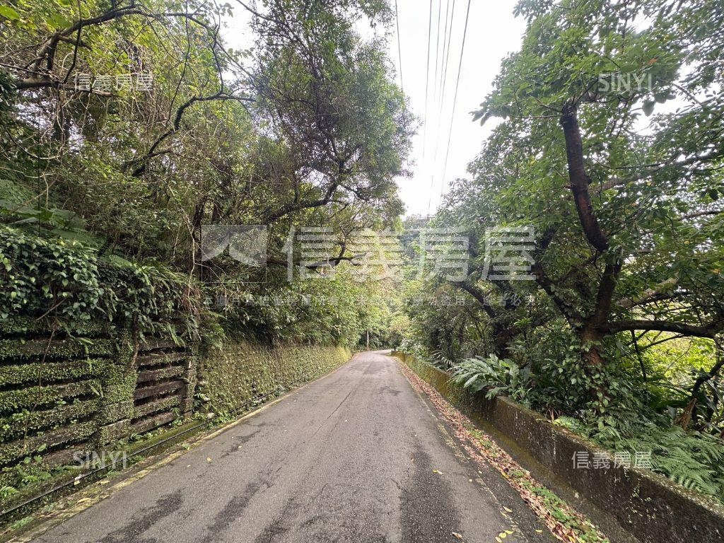 基隆七堵萬坪土地房屋室內格局與周邊環境