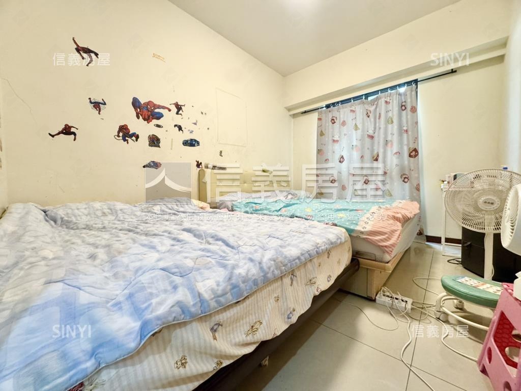 歡樂家庭－美裝潢３房車位房屋室內格局與周邊環境