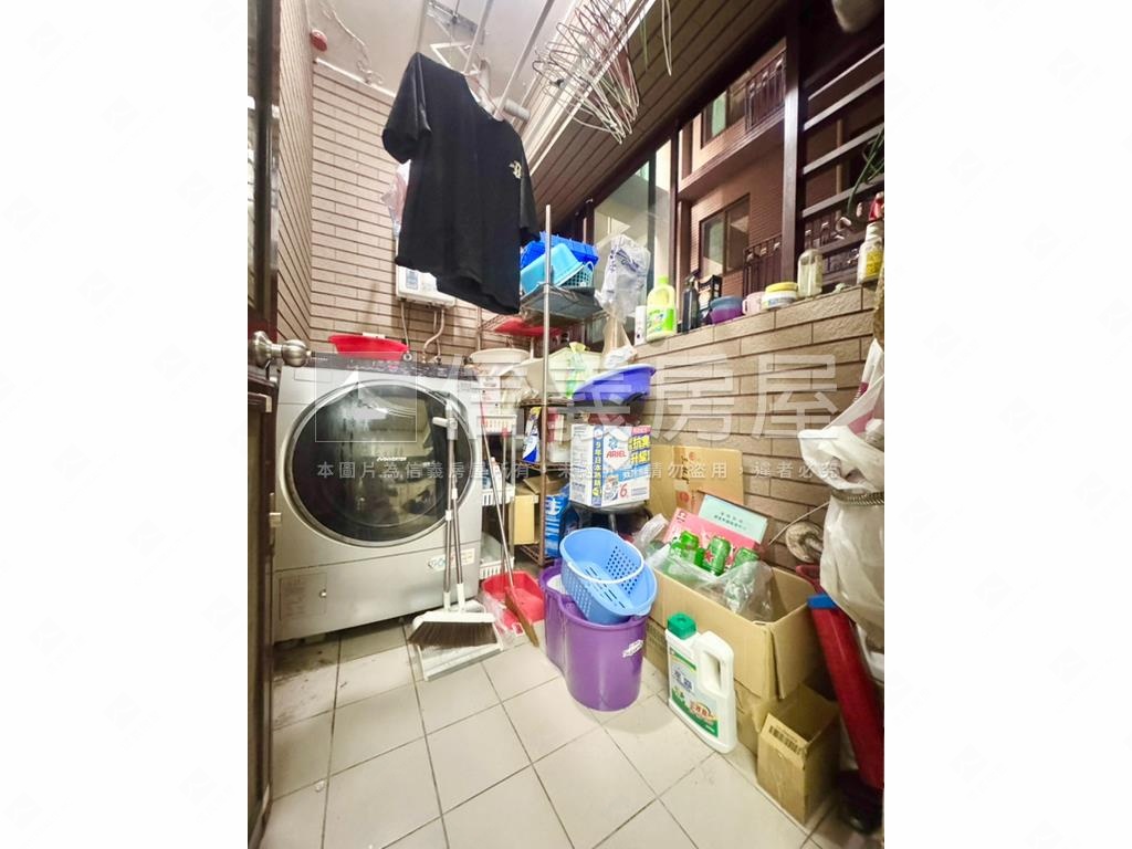 歡樂家庭－美裝潢３房車位房屋室內格局與周邊環境