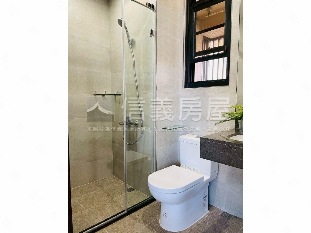 保泰一品高樓裝潢三房平車房屋室內格局與周邊環境