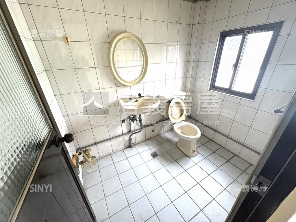 自強街低總價稀有邊間美寓房屋室內格局與周邊環境