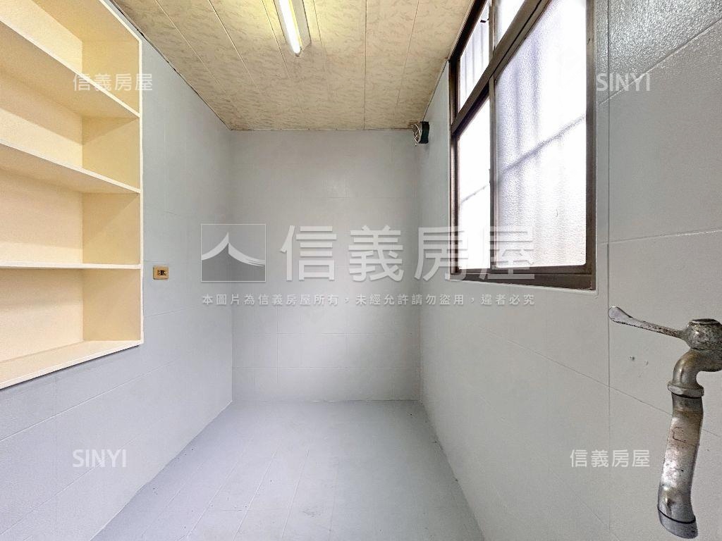 自強街低總價稀有邊間美寓房屋室內格局與周邊環境