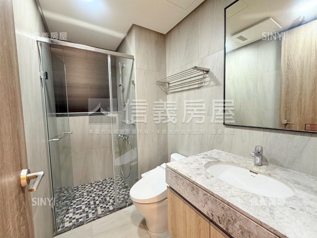 新業建設美裝潢大兩房房屋室內格局與周邊環境