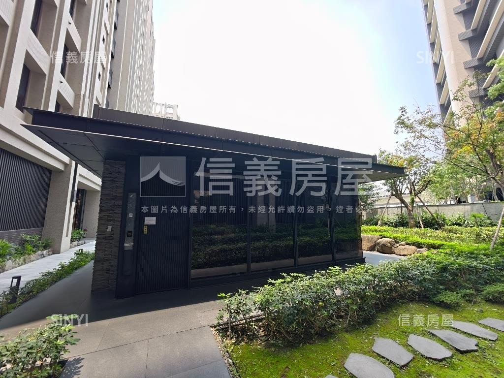 鳳翔新世代質感３房平車房屋室內格局與周邊環境