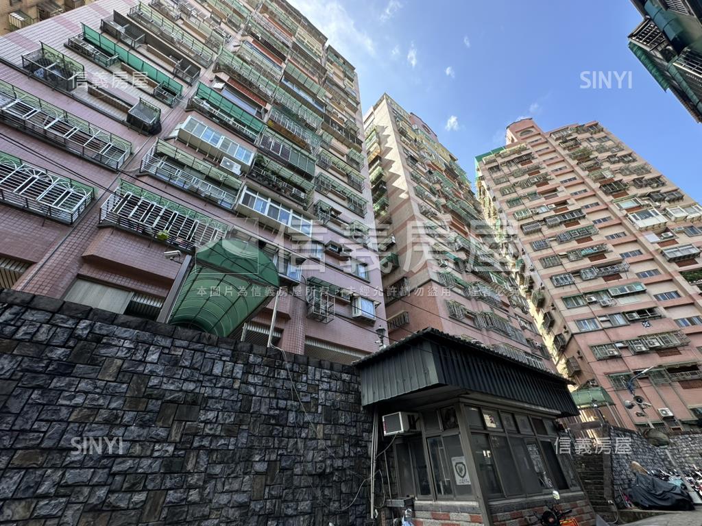 龍景天下百萬美妝三房房屋室內格局與周邊環境