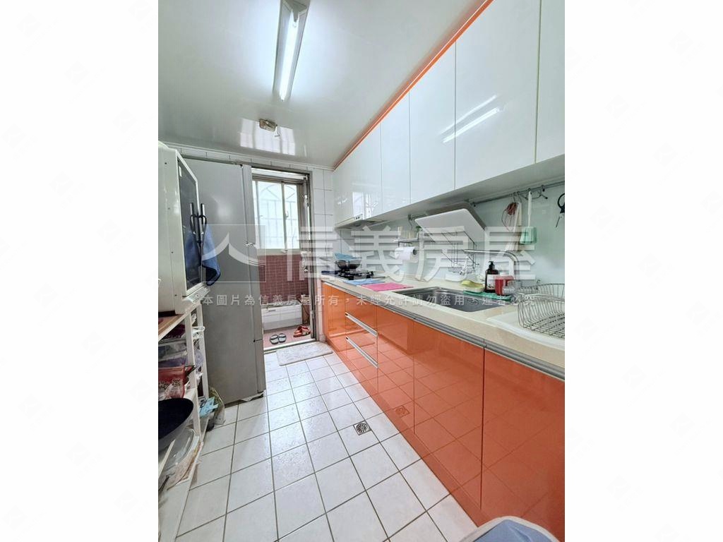 熊貓大觀園四房附平面車位房屋室內格局與周邊環境