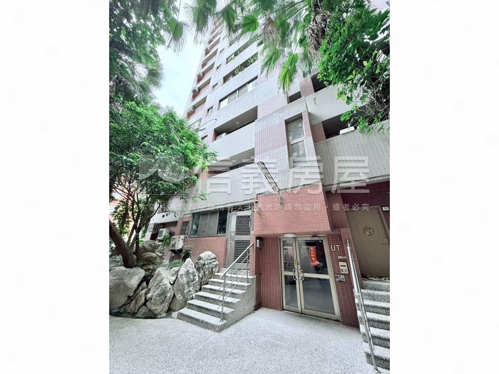 熊貓大觀園四房附平面車位房屋室內格局與周邊環境